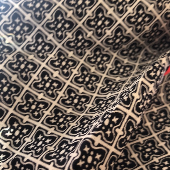 Albert Nikon 60 inch long scarf . Black and red - Picture 3 of 5